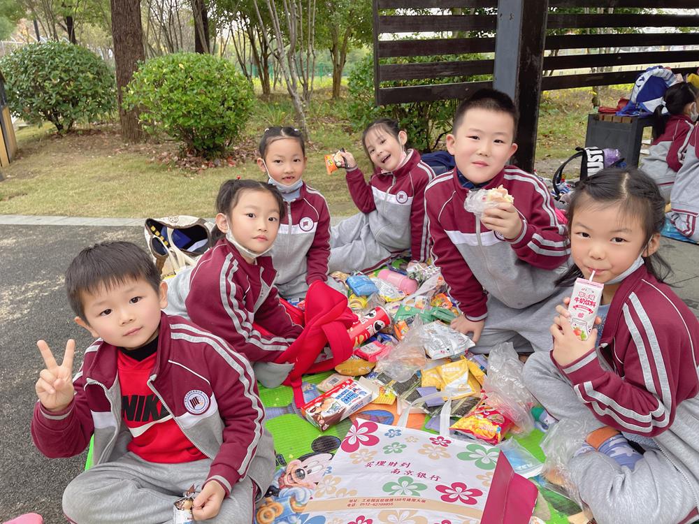 ebdce816516a4786ad47c012b112f3ca.jpg