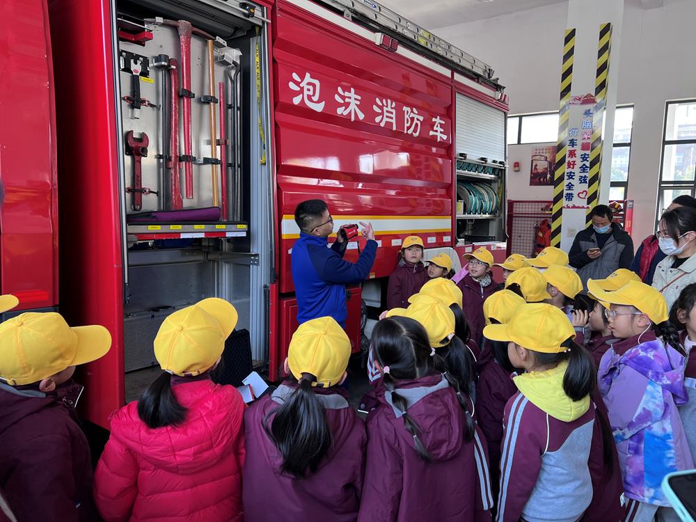 b81a10ab2c7845bb98d275f87172f392.jpg b81a10ab2c7845bb98d275f87172f392.jpg